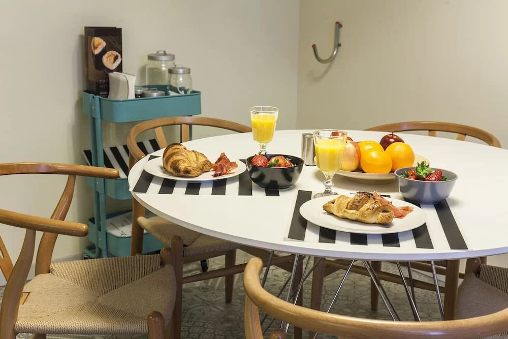 Uma Suites Pau Claris Barcelona - photo 12