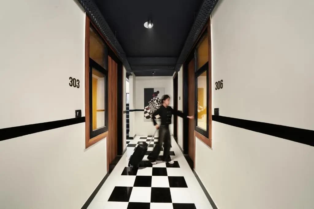 The Village Edit - Minimalist Hotels - photo 25