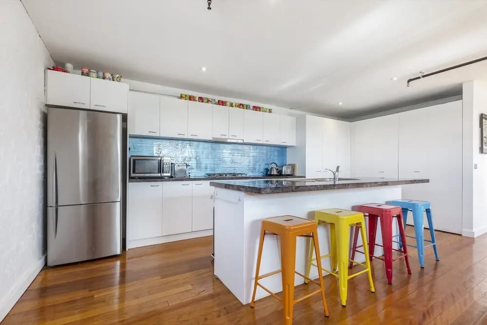StayCentral - Fitzroy Converted Warehouse Penthouse - photo 27