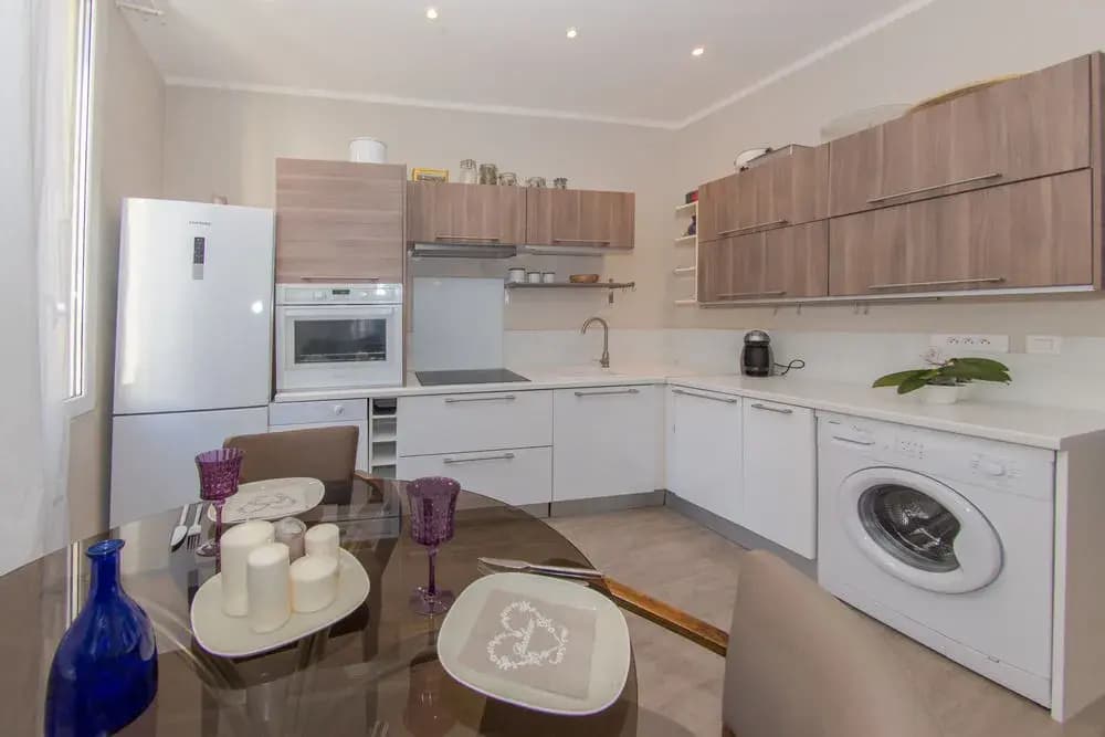 Urban chic Nice, 2 chambres et balcon - photo 7
