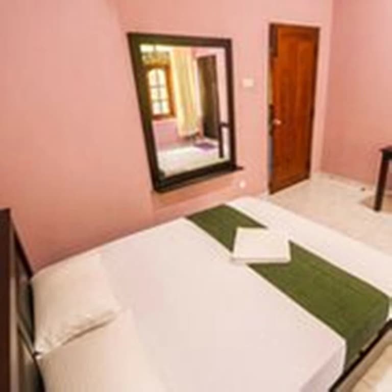 Yoho Bro Hotel - main photo