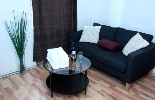 Livingston Apartment Central - photo 5