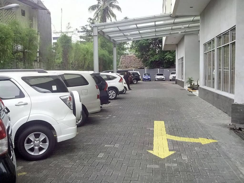 The Gloria Suites Jakarta - photo 15