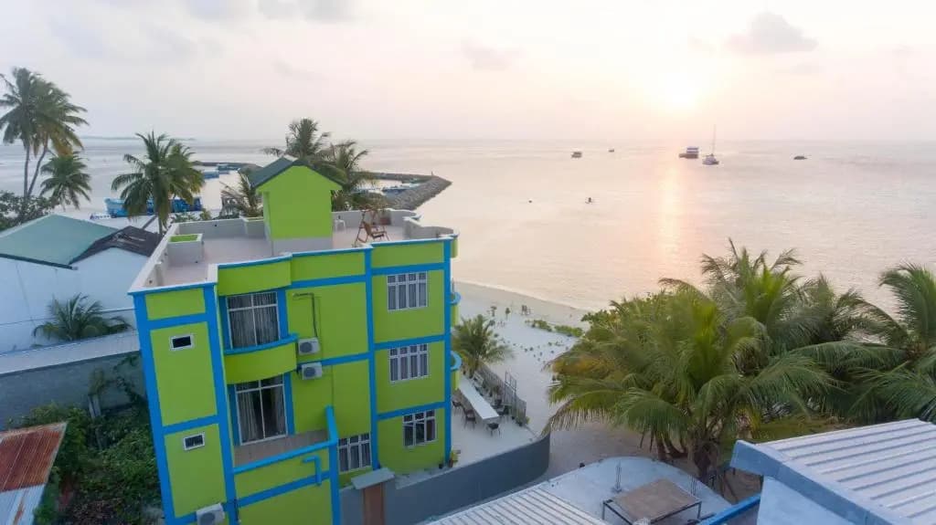 Iris Beach Residence - photo 12