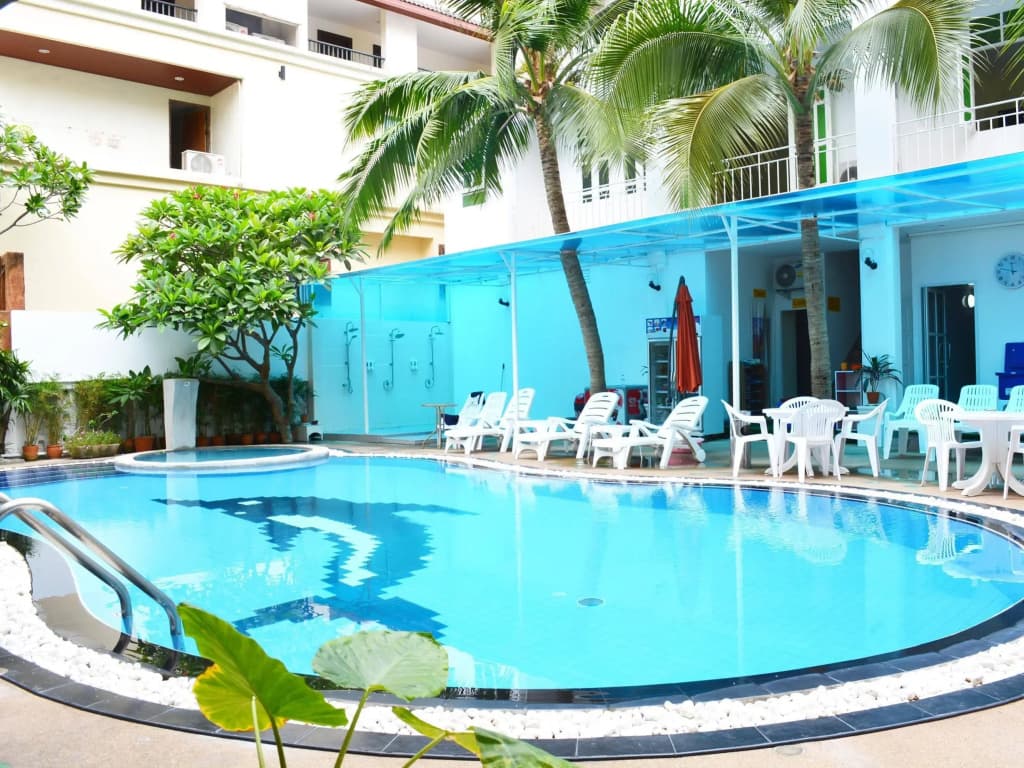 YJ Hotel - photo 11