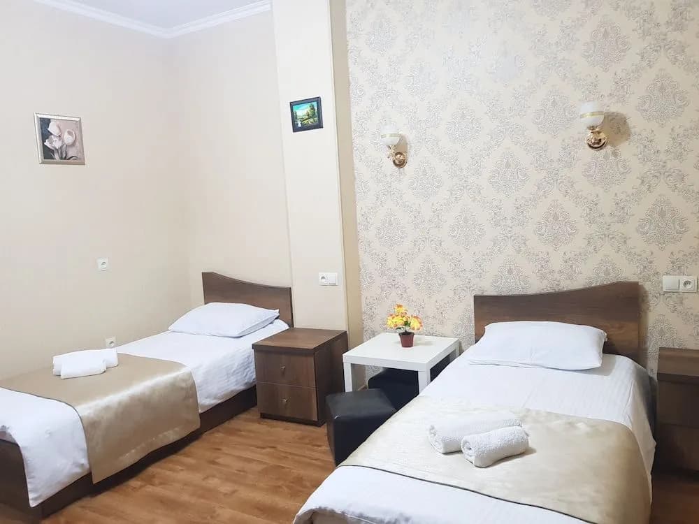 Gold Line Hotel - photo 2