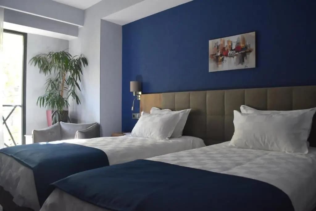 Avenue Hotel Tbilisi - photo 2