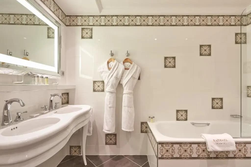 Hotel Raphael - photo 9