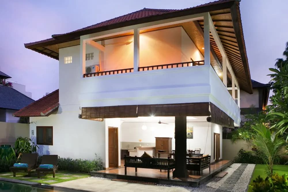 Ivory Villa - photo 1