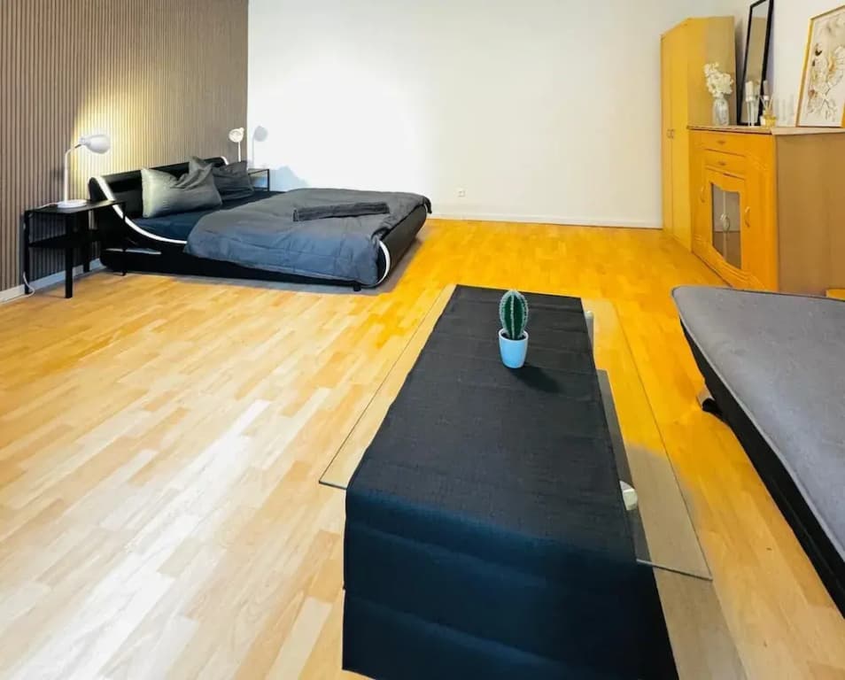 Bright 1BR Apartment Near Augarten - photo 3