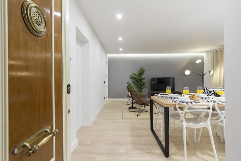 Dobo Homes Ibiza Apartment - photo 3
