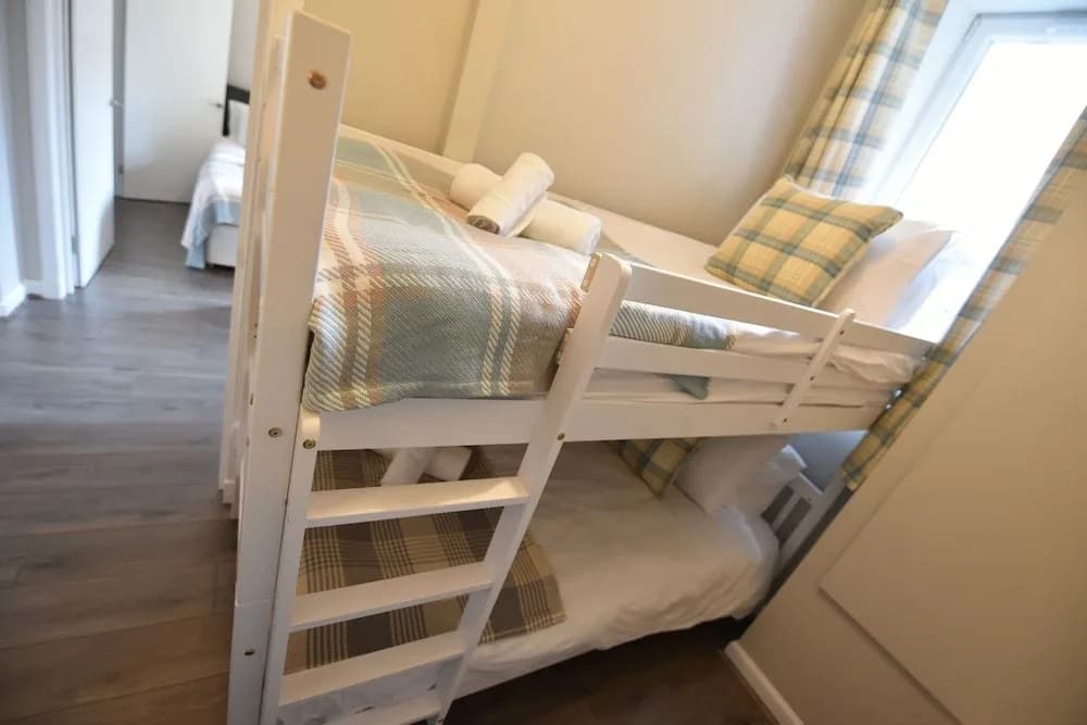 First Pleasance Luxury Apartment - photo 4
