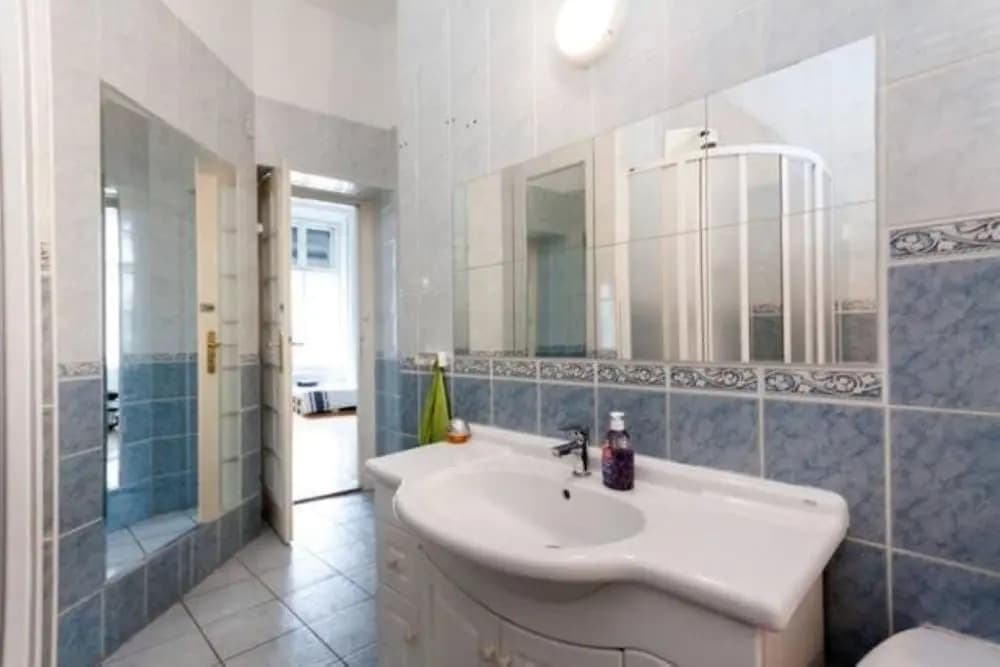 Bajcsy Design Group Apartment - photo 8