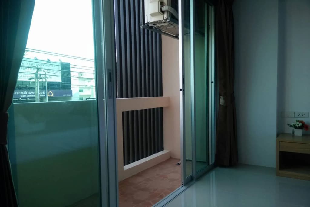 JR Mansion - photo 3