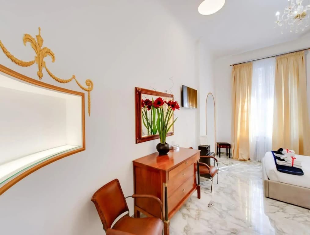 Queen Palace Suites - photo 3