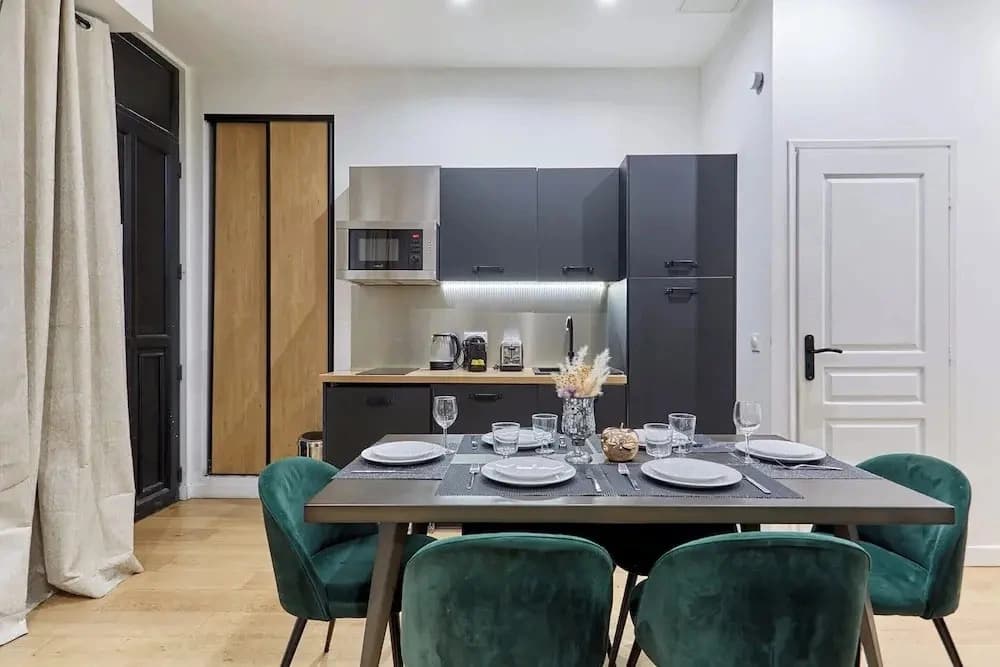 Apartment Center of Paris Sacre Coeur - photo 9