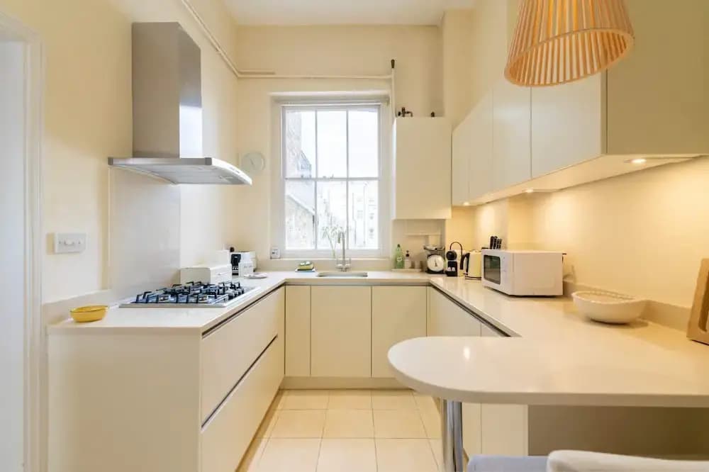 Lovely Pimlico Home - photo 15
