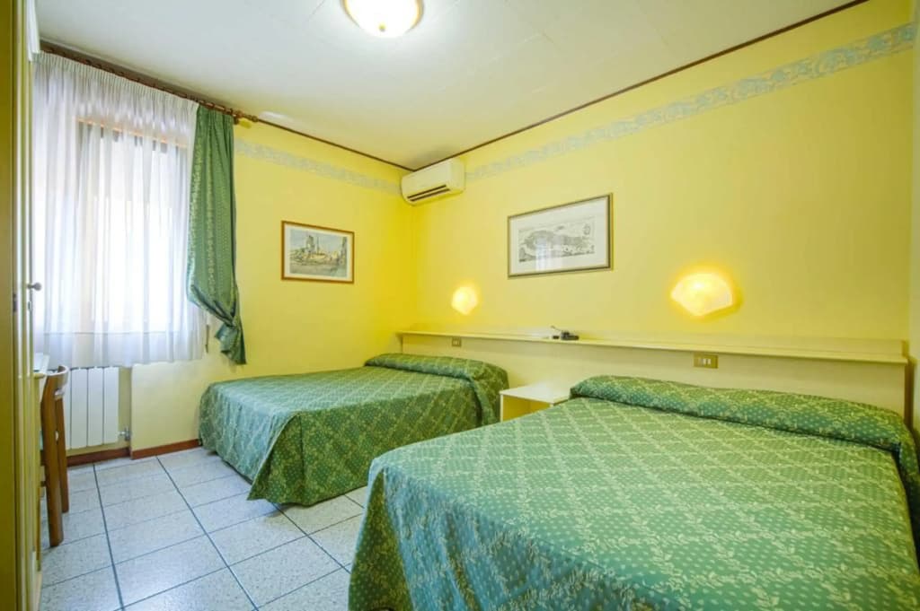 Camelia Rooms Venice Guesthouse - photo 4