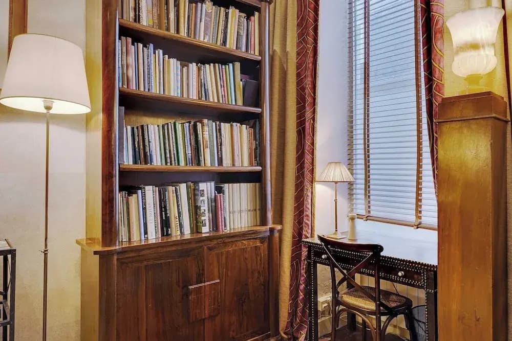 Historic Elegance in the Heart of Marais - 6p/2br - photo 23