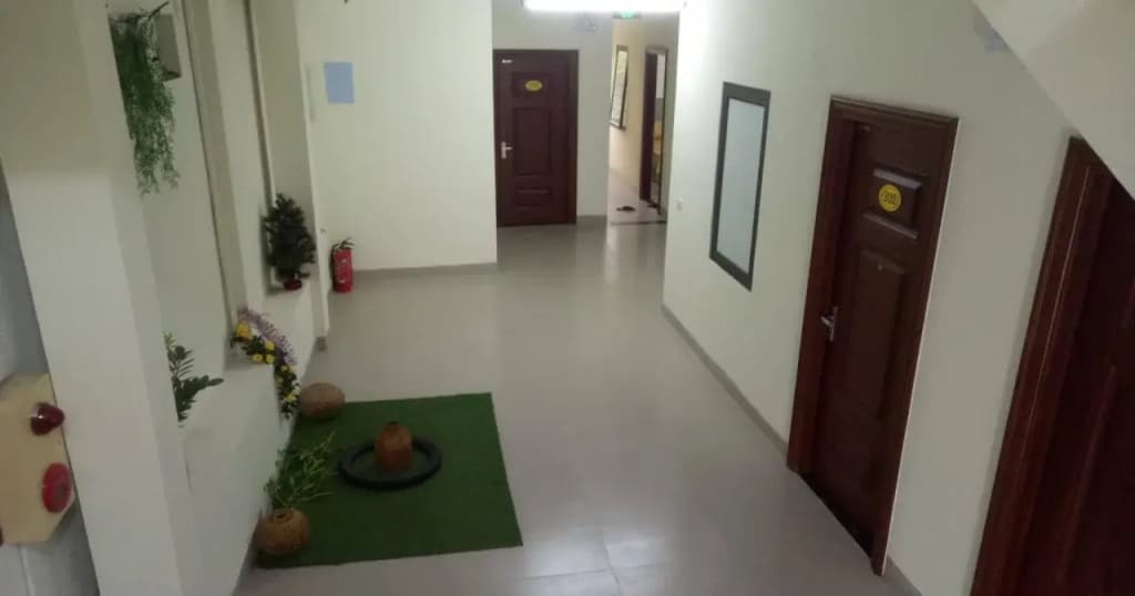 Family Transit Hotel - photo 15