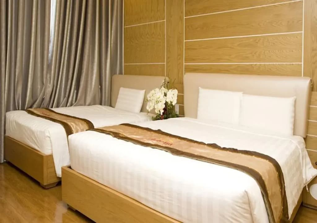 Selena Hotel Saigon - photo 4