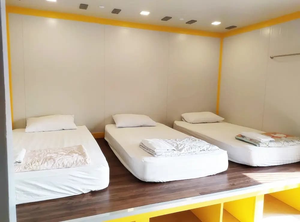 The Rooftop Residence Hostel - photo 37