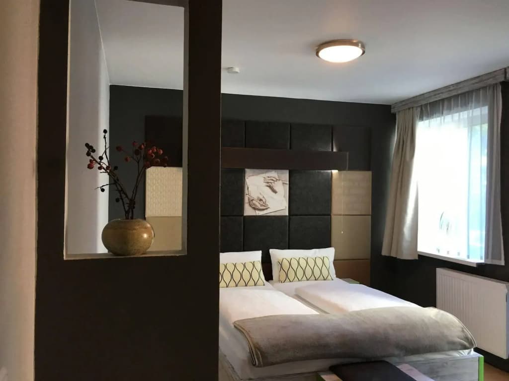 Landmark Am Kracauerplatz Hotel Berlin - photo 6