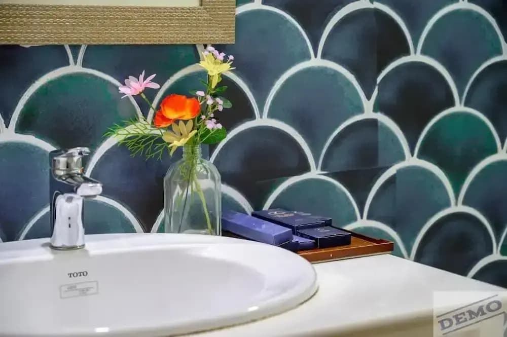Luxe Paradise Suites Hotel Dich Vong Hau - photo 6