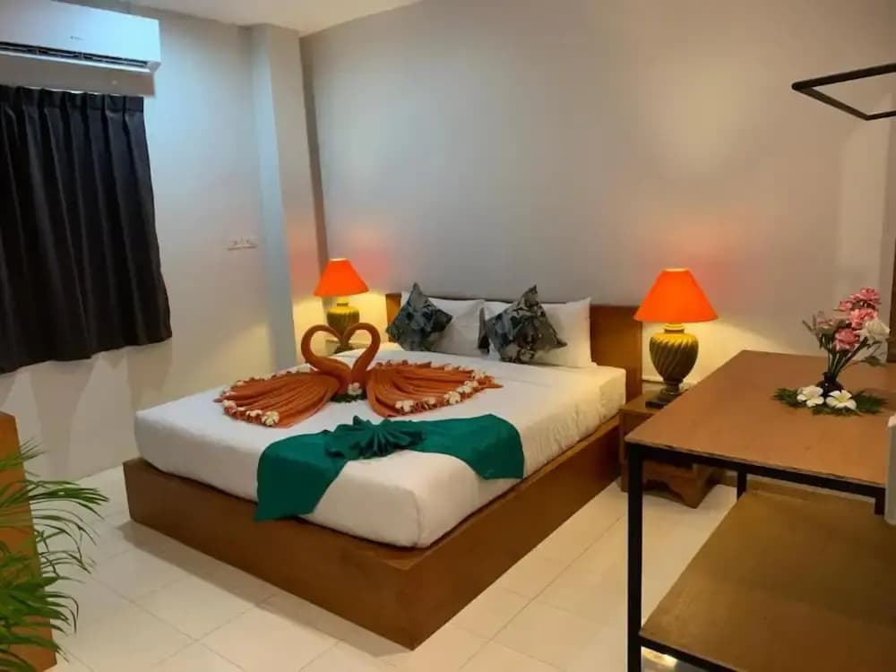 Farmer's Grand Hostel - photo 4