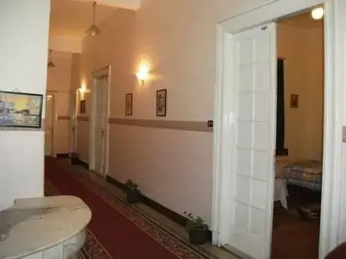 The Canadian Hostel - photo 3