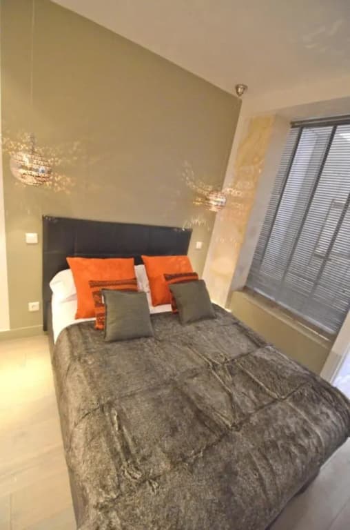 Show Room - photo 9