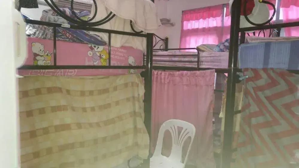 New Royal Hostel - photo 7