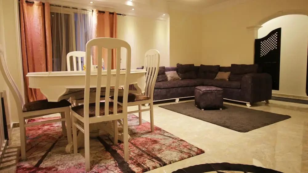 Lovely and Nice 4-bed Apartment in Near Ring Road - photo 5