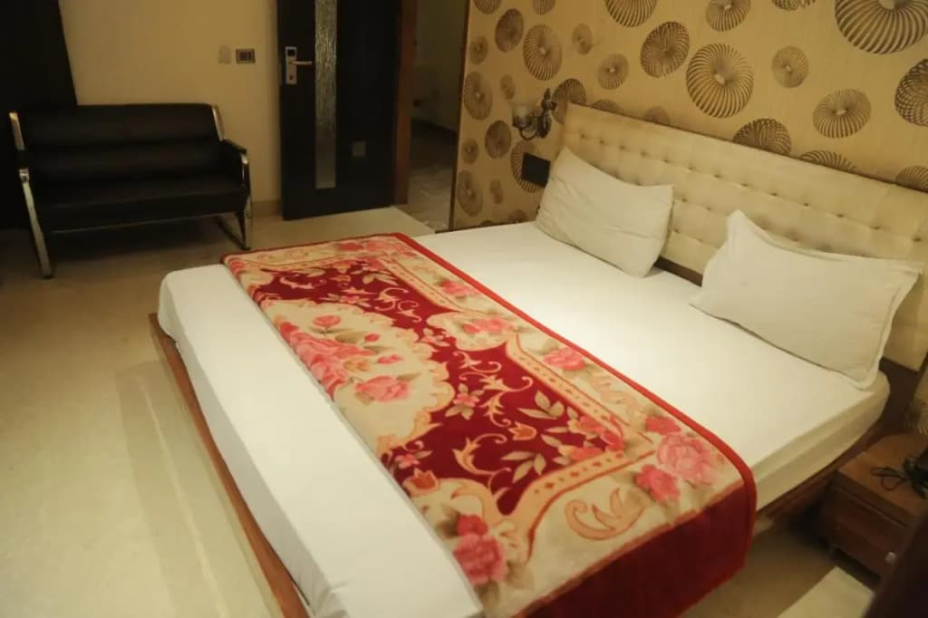 Leeway Hotel - photo 15