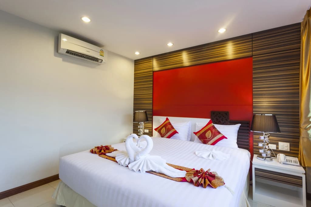 Patong Max Value Hotel - photo 2