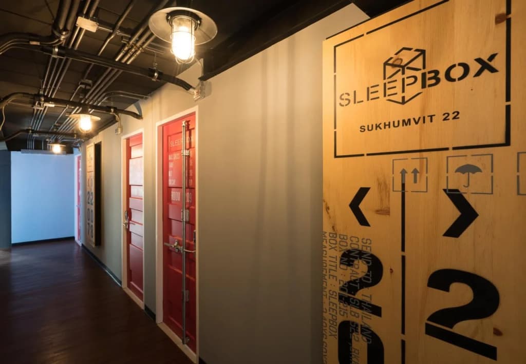 Sleep Box Sukhumvit 22 - photo 16