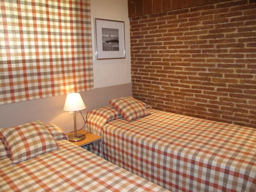 Serennia Cest Apartamentos Arc de Triomf - photo 2