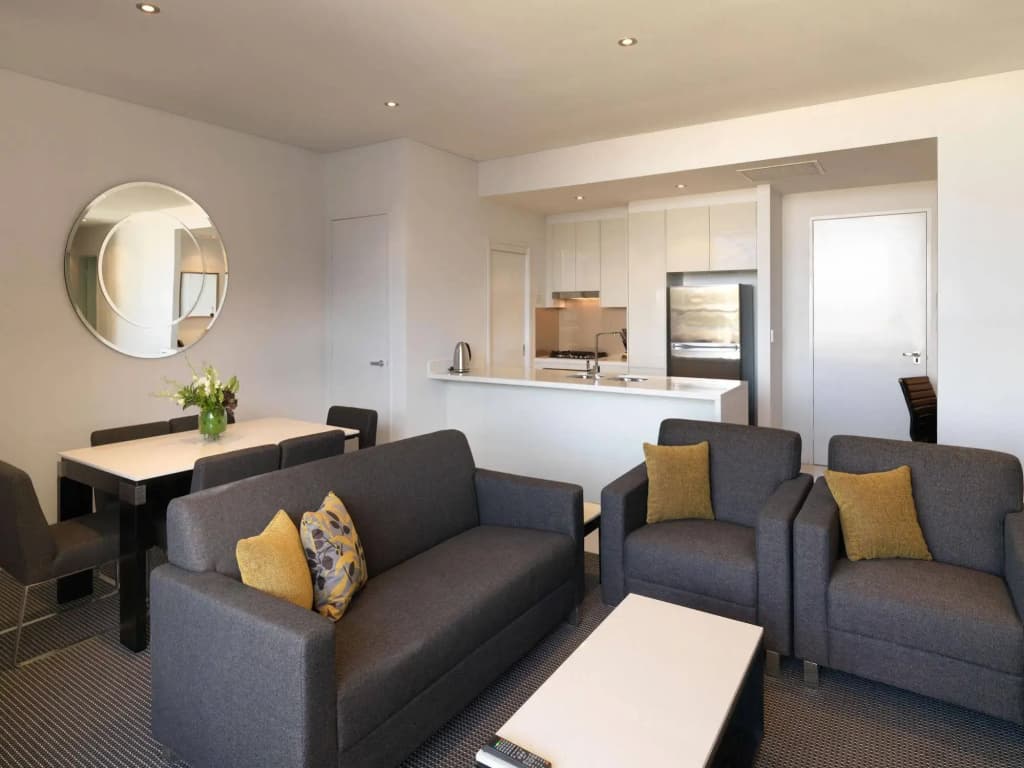 Meriton Suites Chatswood - photo 2