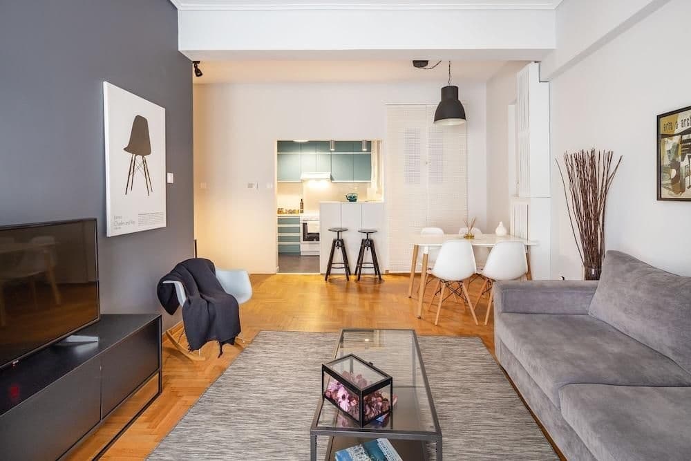 UPSTREET Modern Downtown Flat -Acropolis - photo 2
