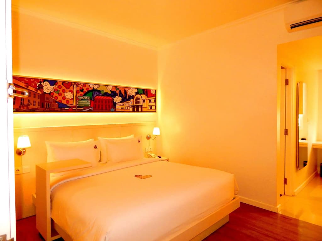 MaxOne Signature Glodok Jakarta - photo 3
