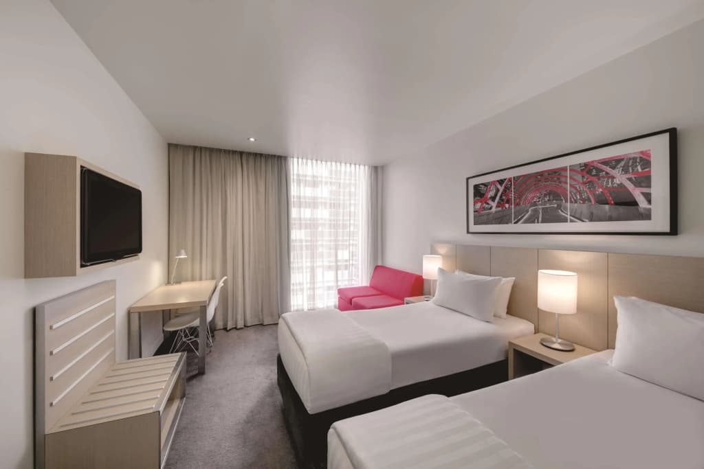 Travelodge Hotel Melbourne Docklands - photo 24