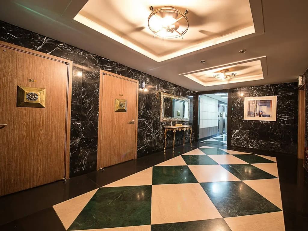 Hotel Valentine - photo 11