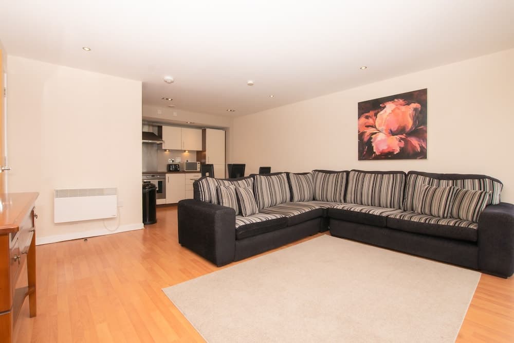 Blue Harbour Apartments - photo 4