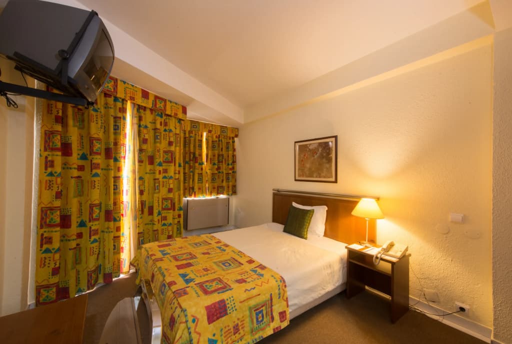 Holiday Inn Express and Suites Lisbon Principe Real by IHG - photo 4