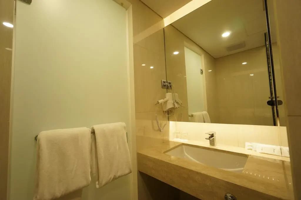 Grand Picasso Hotel - photo 9