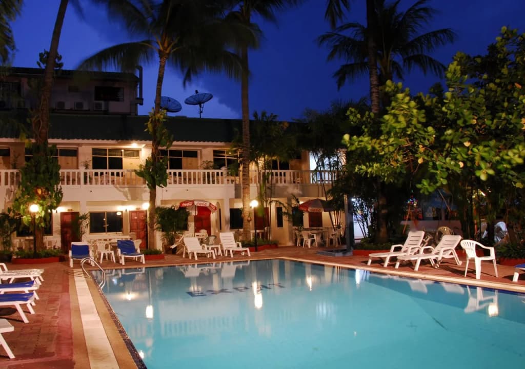 The Expat Hotel - photo 17