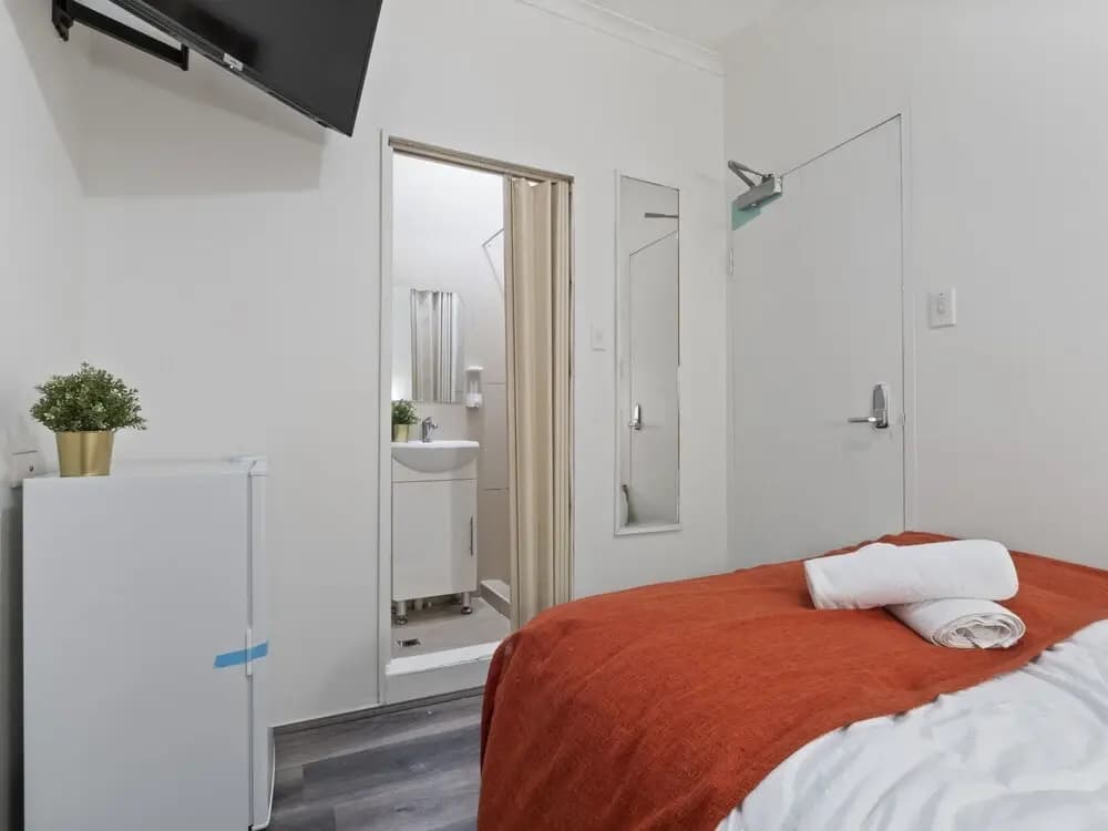 Hotel 64 - photo 2