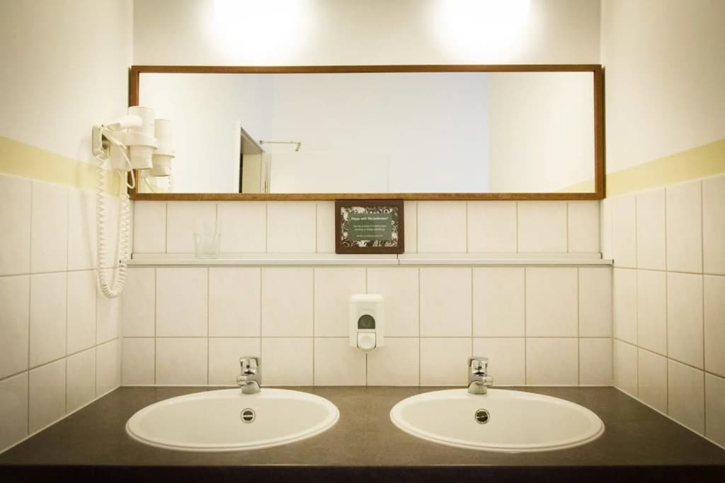 EastSeven Berlin Hostel - photo 8