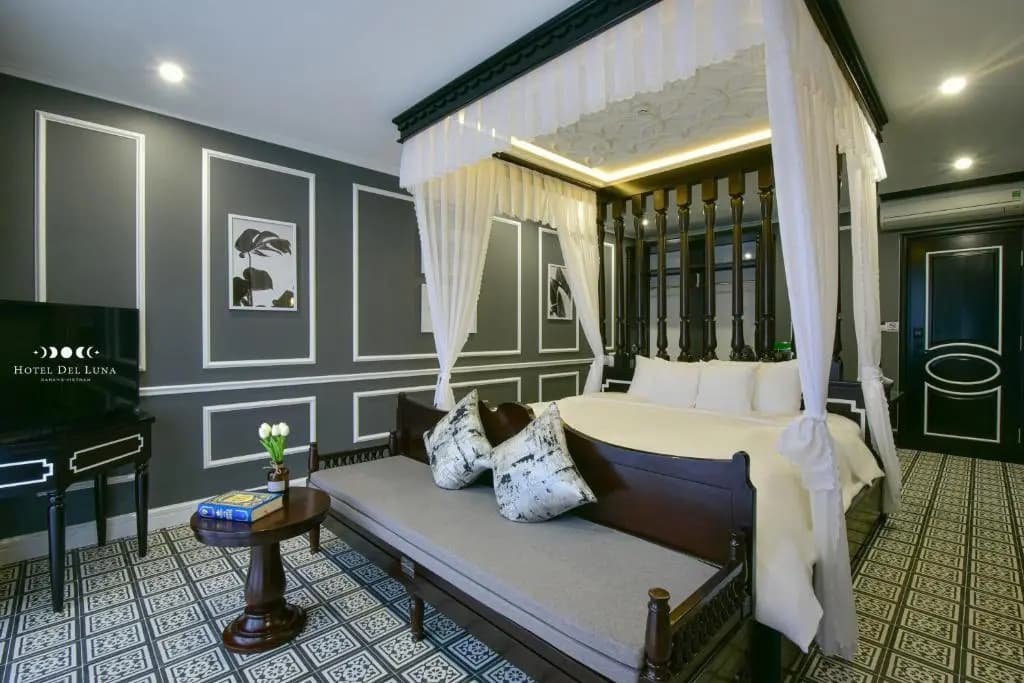 Hotel Del Luna - photo 6