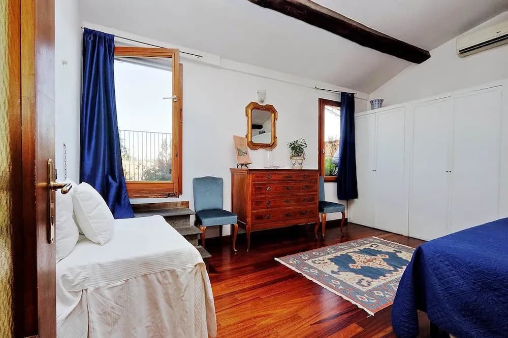 Piazza Mattei Terrace Apartment - photo 3